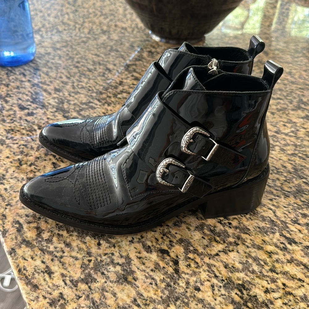 Alias Mae patent booties. Near perfect condition!